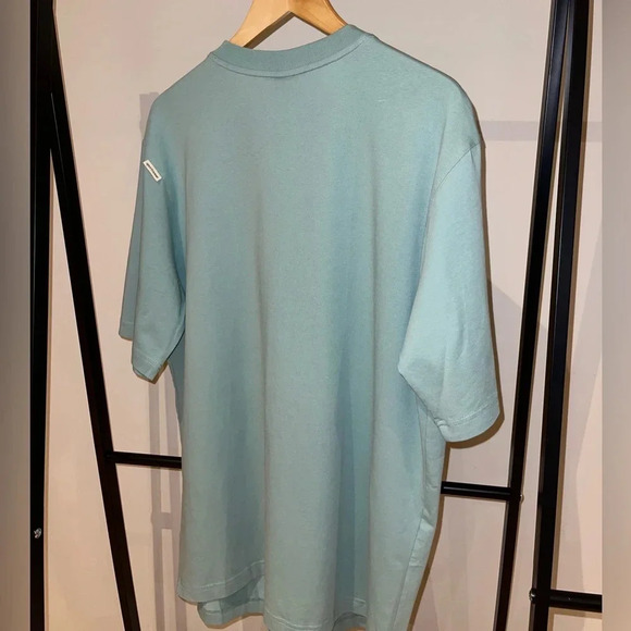 Nike Sportswear Slit TShirt - Size M - Picture 2 of 3
